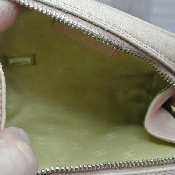 Vintage Chanel Pouch Pochette Zippy Cosmetic Bag - Picture 9 of 15